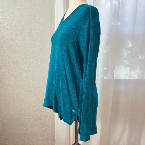 BUNDLE of 2: Purple and Teal Women's DryTek Sweater Set - Picture 10 of 13